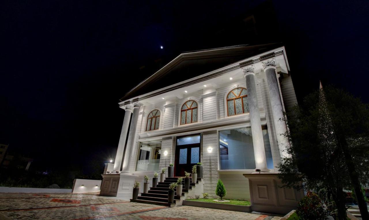 Treebo The Meridian Hotel Chikmagalur Exterior photo